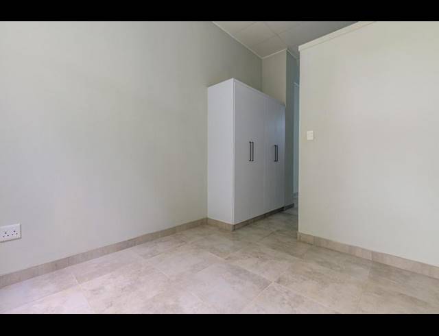 1 BEDROOM APARTMENT FOR SALE IN HILTON CENTRAL